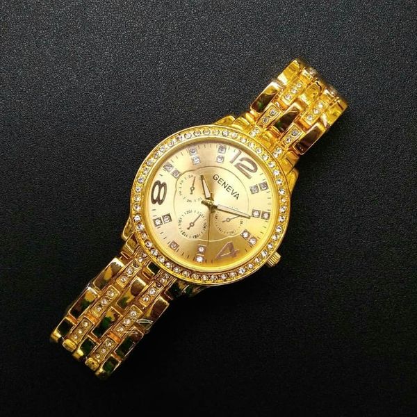 Жіночий годинник Geneva Gold 7223 фото